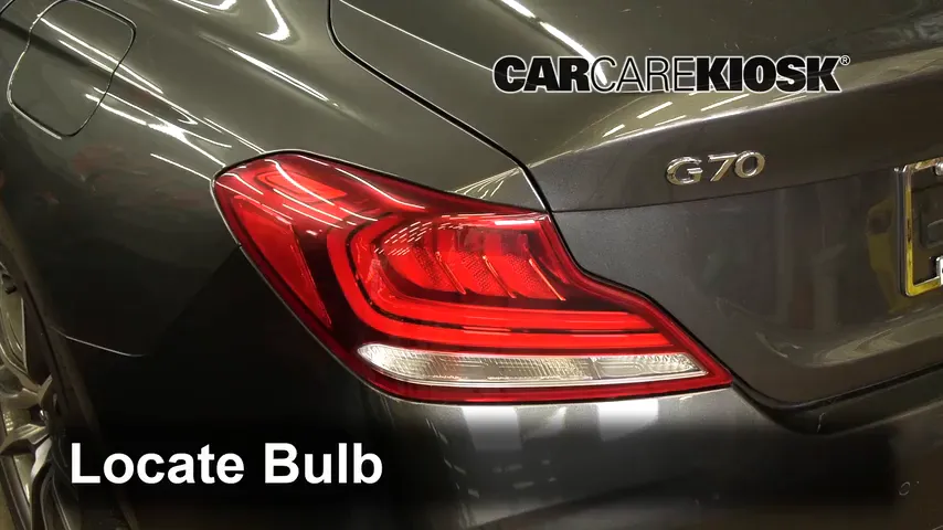 2020 Genesis G70 3.3L V6 Turbo Éclairage Feux de marche arrière (remplacer une ampoule)